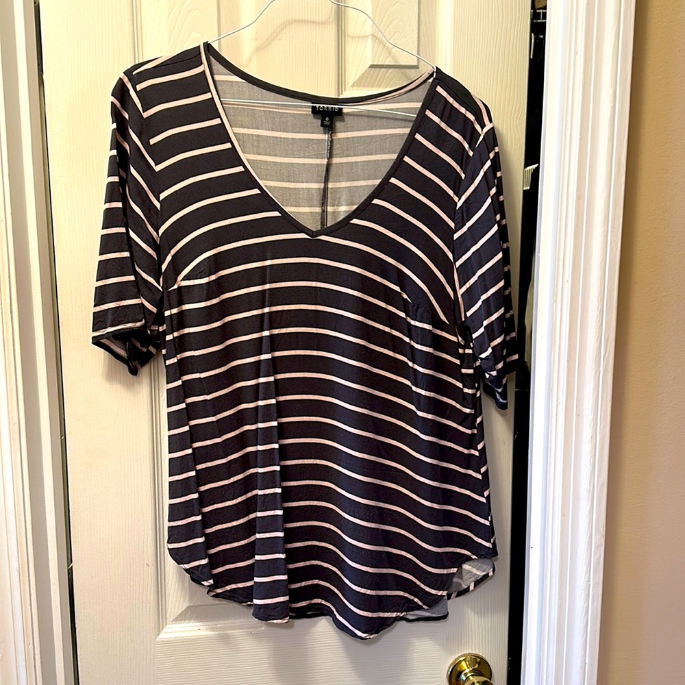 Torrid size 0 dress blouse in a grayish purple with light pink stripes.